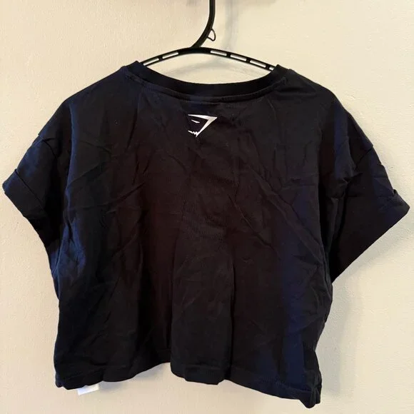 Bundle of Women's GymShark crop top TShirts - Picture 4 of 8